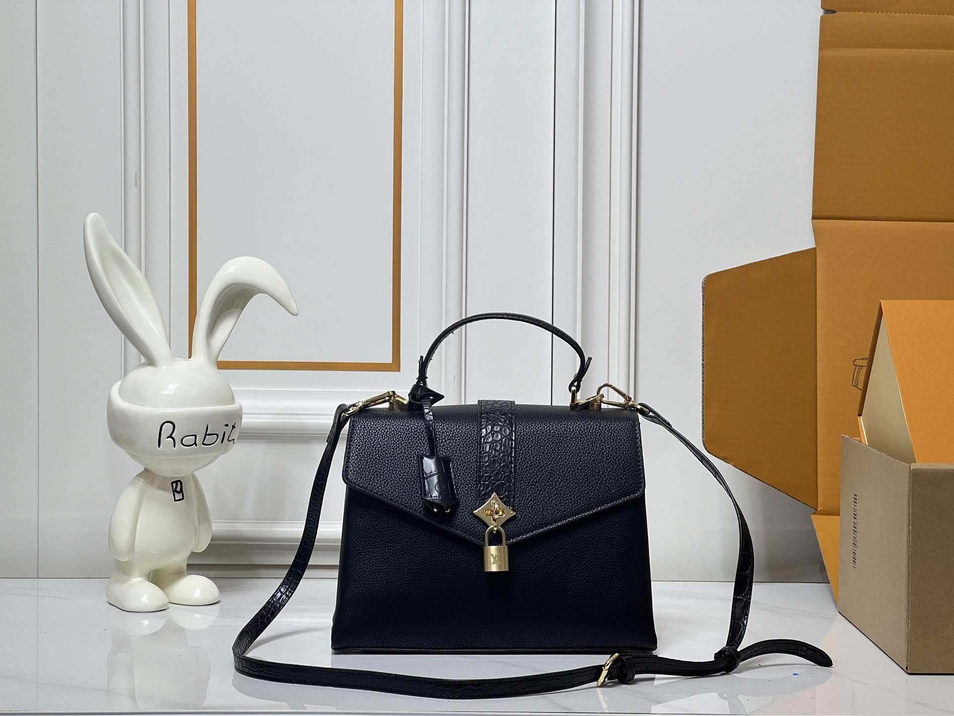 Louis Vuitton LV Classic Handbag Premium Canvas Model M24666 Gift Box Included Weekend Getaway Limited Edition